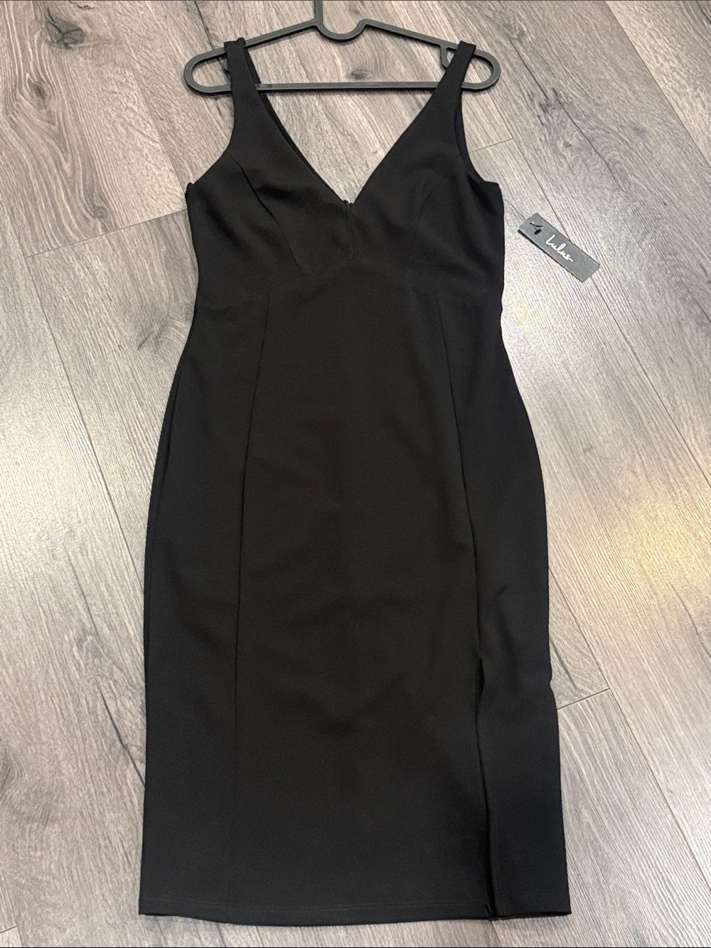 Lulu’s Elegant Black V-Neck Sheath Classic Midi Dress Date Night Cruise &Resort